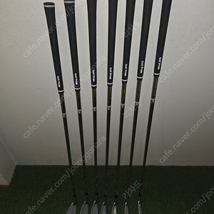 코브라 AMP CELL PRO 아이언 셑 팝니다