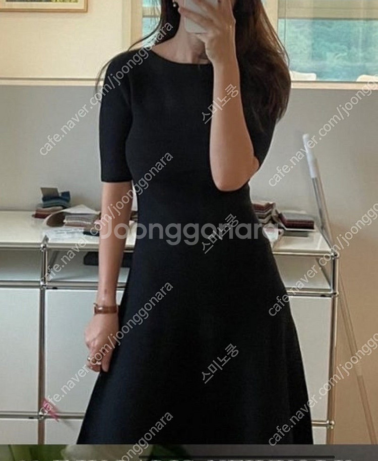 파리앤뉴욕 시요니 홀가먼트 니트 블랙 원피스--0