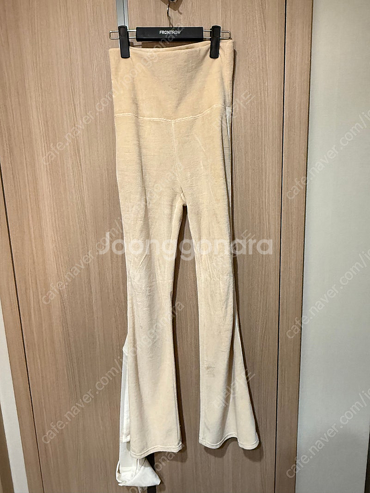 카인다미 슬림핏 벨로아 트레이닝--1