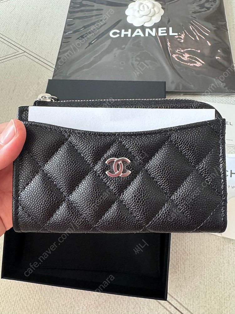 [새상품] 샤넬 클래식 지퍼 카드 홀더 AP3179 팝니다.--2