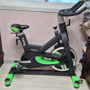 HMC-5008 무소음 스피닝 자전거 이미지