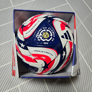 (새제품)아디다스 FIFA Club World Cup 25 Pro Ball White Power Blue