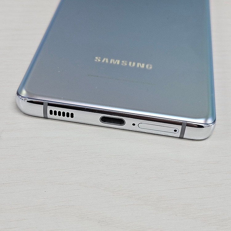 갤럭시S21울트라 실버색상 256용량 미파손 무잔상 가성비 꿀매물 영업폰 서브폰 추천 20만 판매해요 이미지