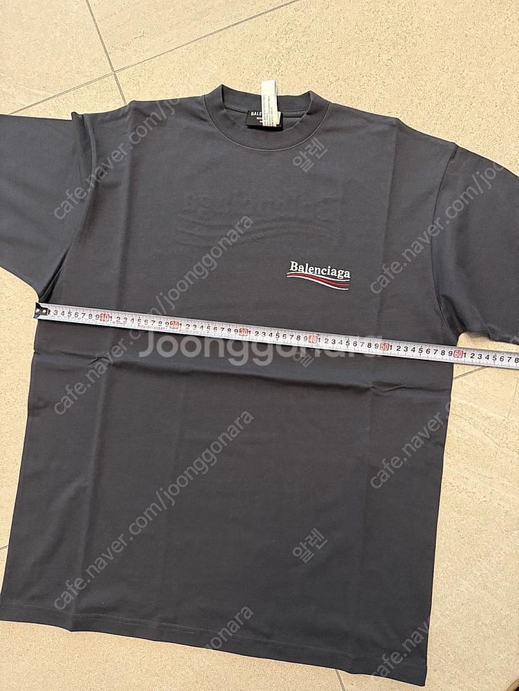 발렌시아가 폴리티컬캠페인로고 웨이브 자수로고 반팔티 다크그레이 오버핏S (대략 105)--7