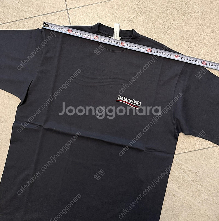 발렌시아가 폴리티컬캠페인로고 웨이브 자수로고 반팔티 다크그레이 오버핏S (대략 105)--8