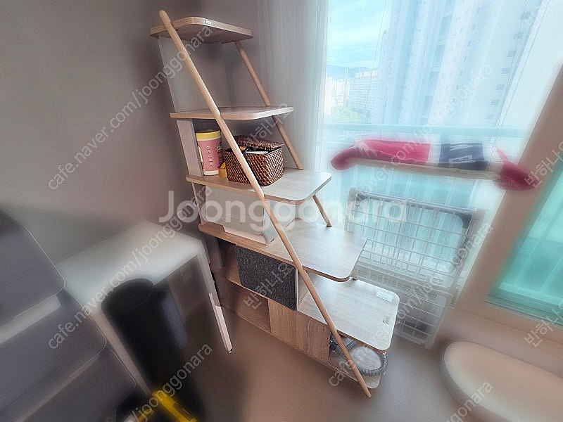 일룸 캐스터네츠 책장 캣타워(1200폭 6단)_쿠션형--2