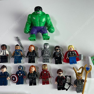 레고 수퍼히어로 마블/DC 76079,닌자거북이,중세광대,산타 열쇠고리 미니피규어 판매합니다.