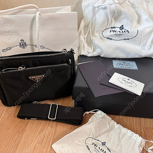 프라다 테수토 호보백라인 리나일론 새상품급