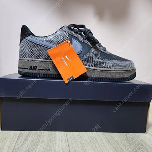 국내매장판)나이키290 나이키 에어포스1 '07LV8 뱀피 (나코랩 새상품)