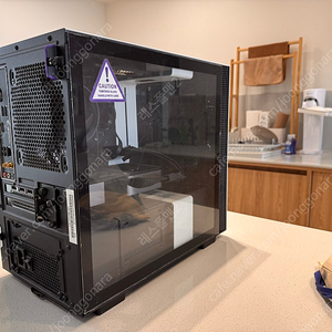 조립PC 판매합니다. (NZXT H210케이스, 라이젠5 3600, RTX3070)