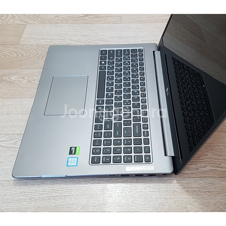 LG 게이밍 노트북 17UD790 판매합니다--4