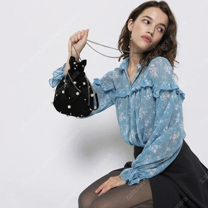 자라 플로럴 프릴 블라우스 새상품