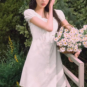 로라로라 레이스 미니 원피스
