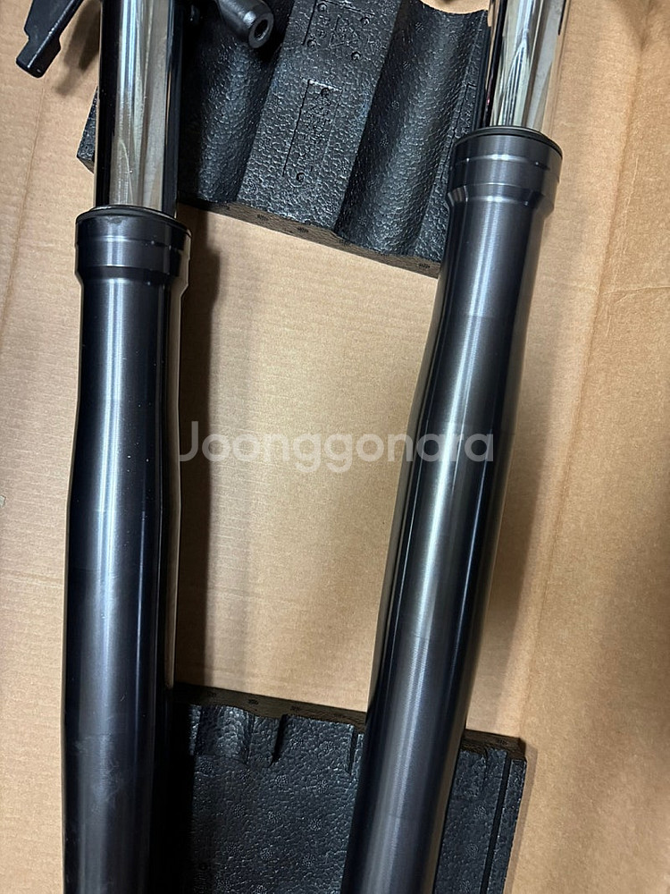 두카티 파니갈레 V2 순정 프론트 포크--3