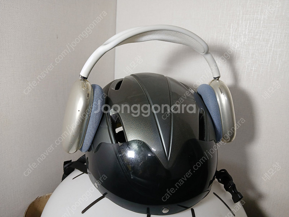 페라가모 남 여 공용 선그라스모델:SF10965SLBK 001 & 애플 에어팟 맥스 1세대 팝니다--4