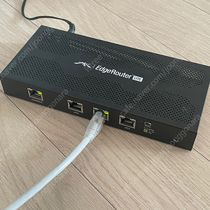 Ubiquiti EdgeRouter LITE 라우터