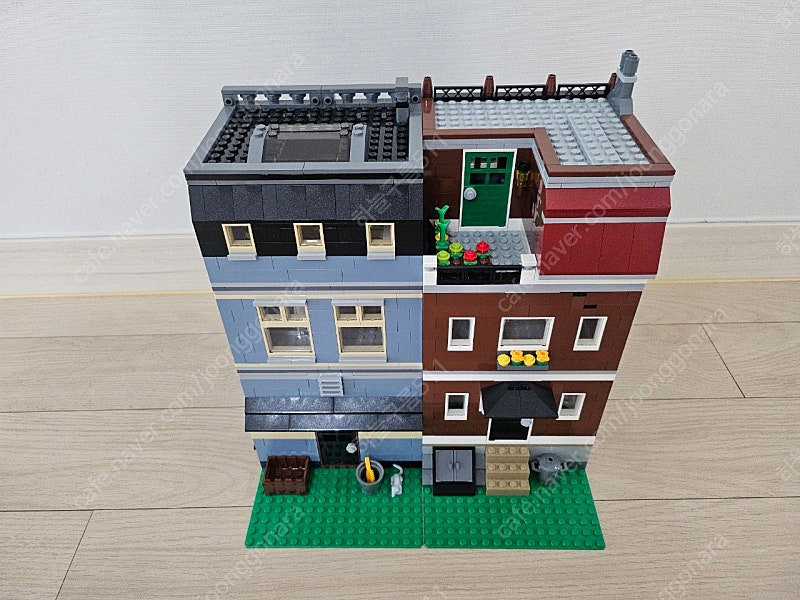 레고 10218 펫샵 조립품 완제품 이미지