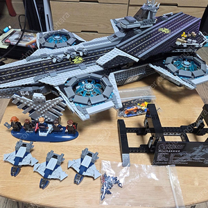 레고 76042 헬리캐리어 중고