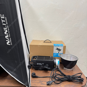 난라이트 fs-150b 90x60 소프트박스 20만원에 판매합니다.