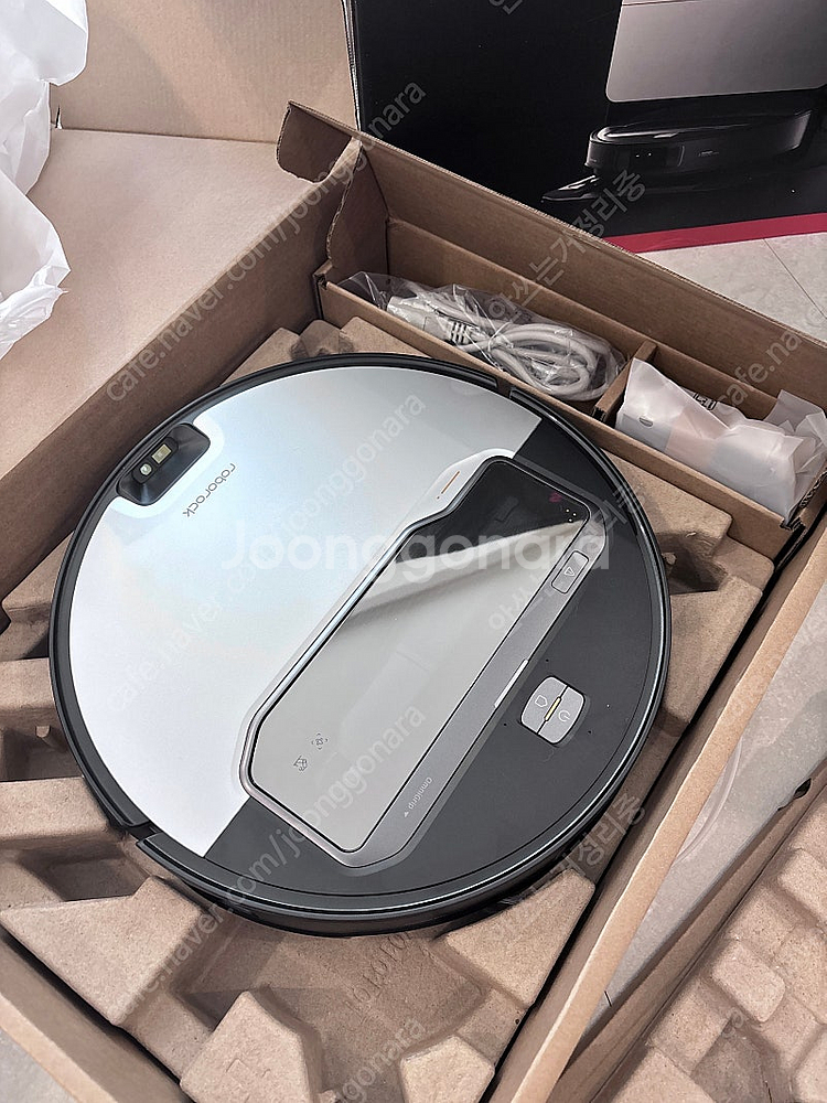 로보락 신제품 Saros Z70 로봇청소기 풀박스--2