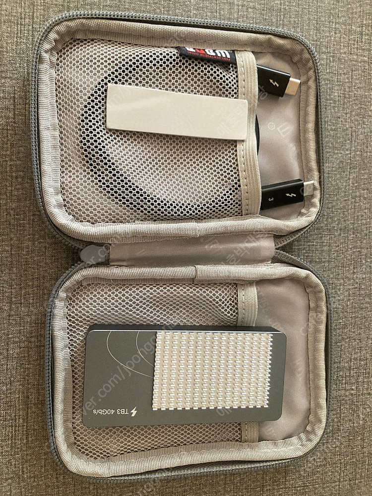 리뷰안 썬더볼트3 인클로저 TB3000--2