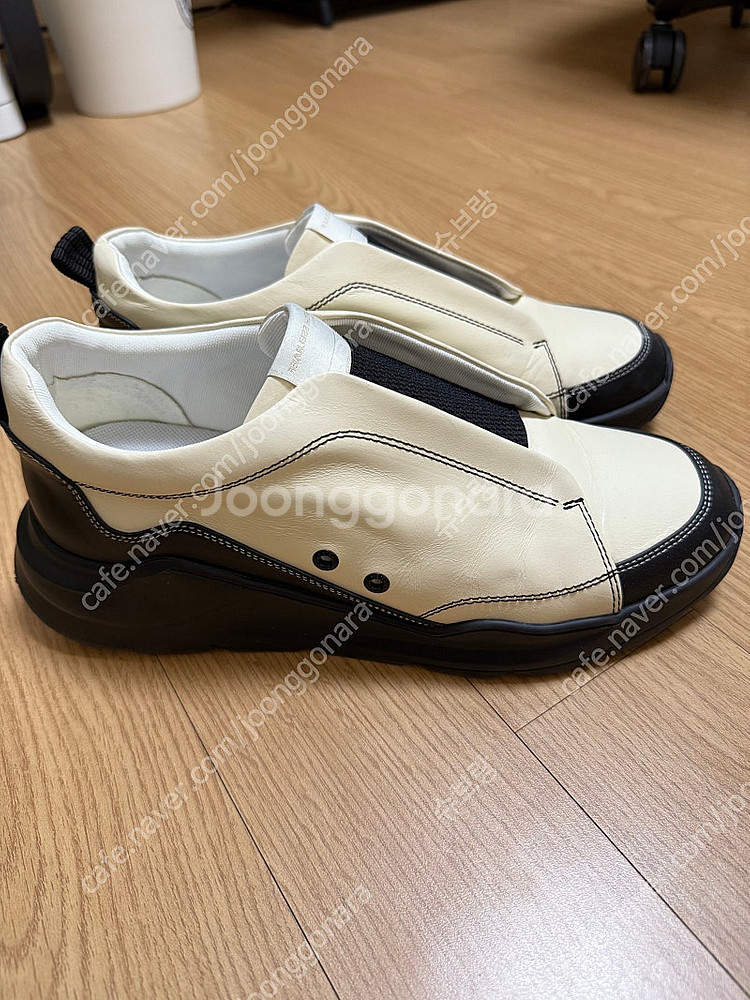 시스템옴므 스니커즈260mm팝니다--2