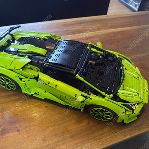 레고 테크닉 람보르기니 후라칸 EVO Loxlego 팝니다.