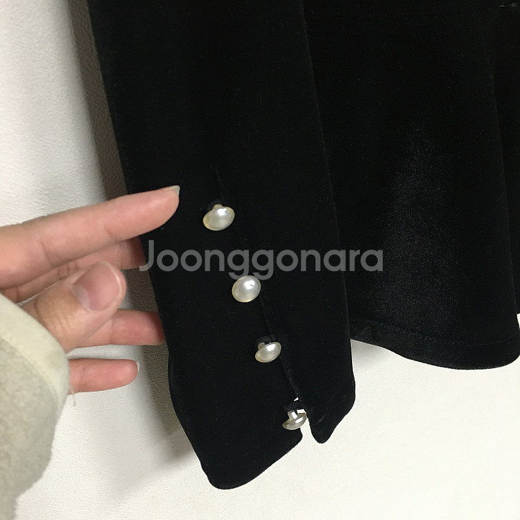 보카바카 하트넥 벨벳 블라우스 S / 랑방 마인 오브제 타임 럭키슈에뜨 산드로 마쥬 오르 시에 시스템--3