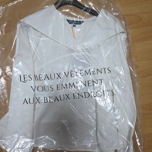 코스모폴리탄줄라이 대항해시대 세일러 블라우스