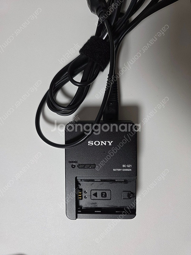 소니 배터리충전기 BC-QZ1--0