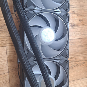 ARCTIC Liquid Freezer III PRO 420 A-RGB 서린