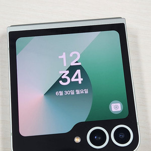 갤럭시Z플립6 민트 256용량 미파손 무잔상 새상품컨디션 깨끗한 단말기 S급 51만 판매해요