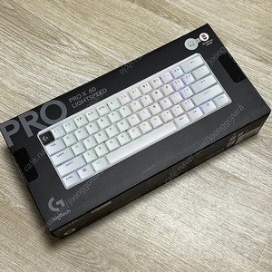 로지텍 PRO X60 LIGHTSPEED 무선 키보드