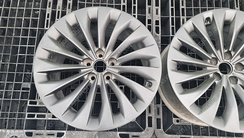 19인치 제네시스EQ900 리어 휠 2개, 제네시스쿠페 이미지