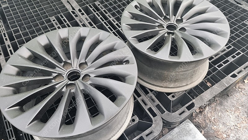 19인치 제네시스EQ900 리어 휠 2개, 제네시스쿠페 이미지