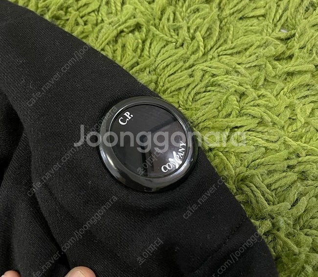 CP컴퍼니 씨피컴퍼니 반집업티 고글 반집업티 105~110싸이즈--2