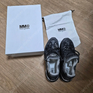메종마르지엘라 MM6 스니커즈 S59WS0197 42사이즈
