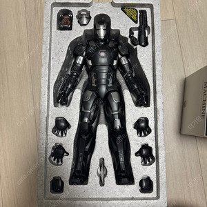 핫토이 시빌워 워머신 마크3 (가격인하)