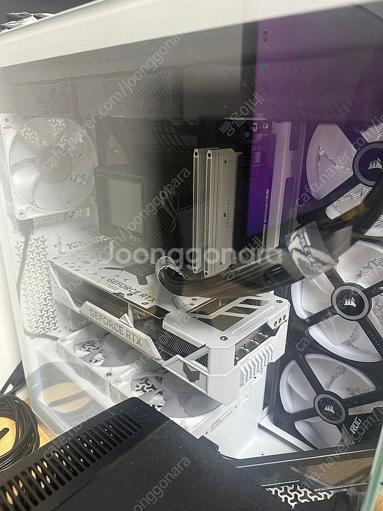 아수스 asus tuf rtx 4070ti super btf 그래픽카드 팝니다. (BTF 전용)--4