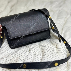 마르니 트렁크백 미듐 사피아노 블랙