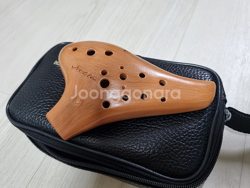 국내 점유율 1위 오카리나 노블의 더블 오카리나 판매합니다.--0