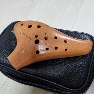 국내 점유율 1위 오카리나 노블의 더블 오카리나 판매합니다.