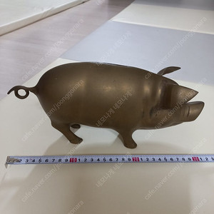 놋쇠 돼지저금통