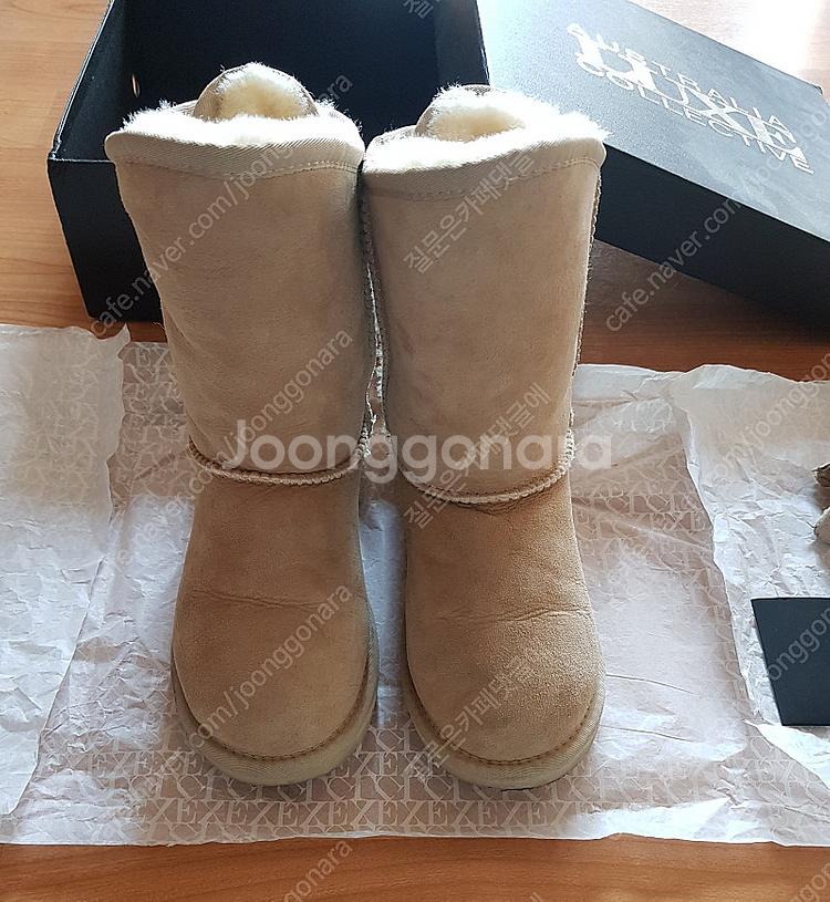 (가격내림) 오스트레일리아 럭스 컬렉티브(235) : 6만원(택배비 포함)--1