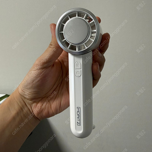 모리츠 MO-CF200W 화이트 BLDC 휴대용 선풍기 택포 만원에 판매합니다.