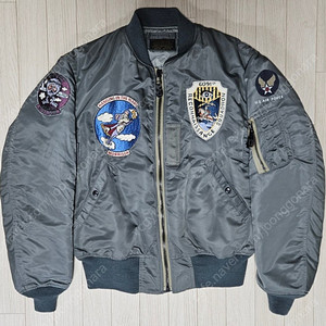 토이즈맥코이 MA-1 ALBERT TURNER TMJ2231 XXL 팝니다.