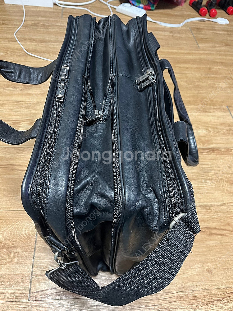 투미 TUMI 출장용 서류가방 팝니다--2