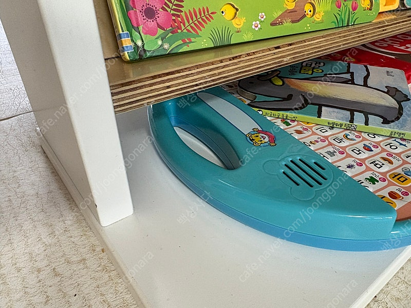 폴반 1600 전면책장 이미지