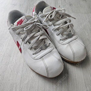 나이키 코르테즈 운동화 220