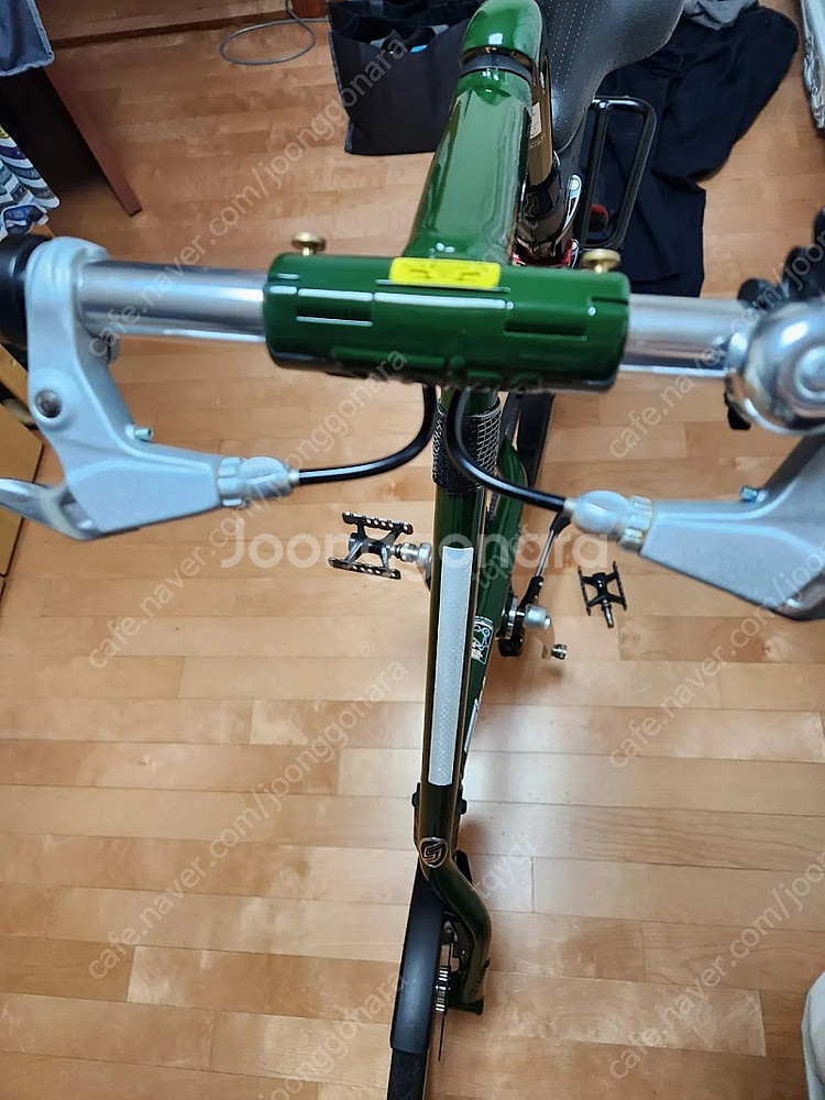 스트라이다 18인치 잉글리쉬그린--2